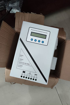 Fora da bateria do controlador 48V 1000W da carga da grade MPPT conectada com a exposição do LCD