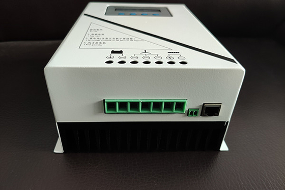 Fora da bateria do controlador 48V 1000W da carga da grade MPPT conectada com a exposição do LCD